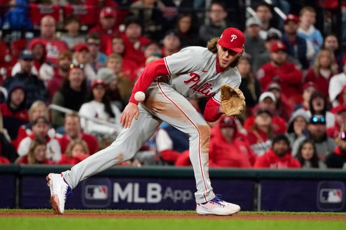 Phillies third baseman Alec Bohm fields a grounder